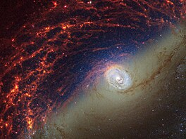 nasa spirální galaxie