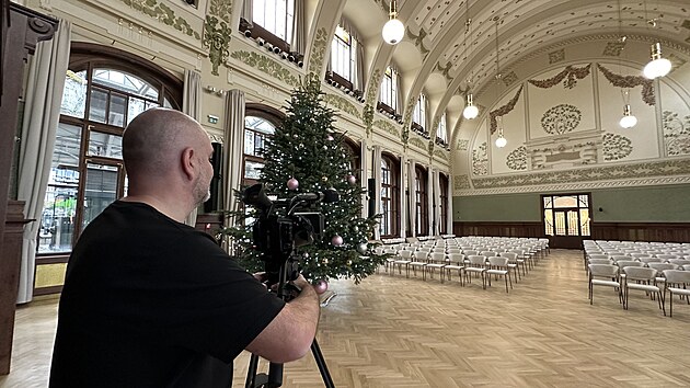 Z nat��en� 131. d�lu magaz�nu POZOR VLAK, Fantova budova