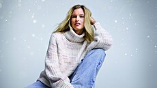 Hrubý rolák s jemnými �íhanými akcenty se hodí do sportovn� lad�ných outfit�,...