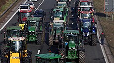 Belgičtí zemědělci blokují svými traktory bruselský okruh. (29. ledna 2024)