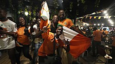 Fanouci Pobeí slonoviny slaví v ulicích Abidjanu postup reprezentace do...