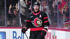 Claude Giroux z Ottawa Senators rozhodl zápas s Nashville Predators.