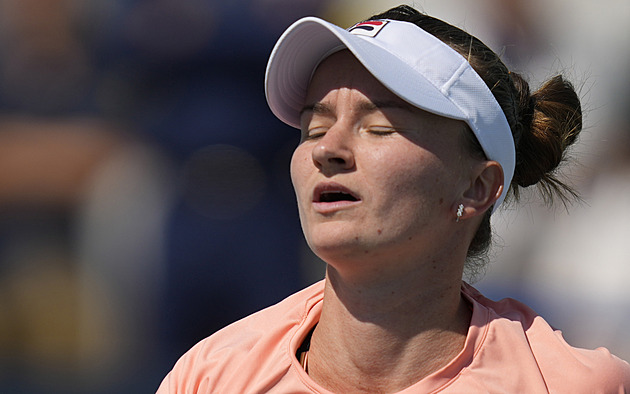 Tenistka Krejčíková se kvůli zranění zad odhlásila z turnaje v Dauhá