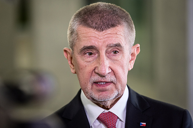 Babiš se ptal na děti Lipavského. Nešlo o kompro, tvrdí. Za vulgarity se omlouvá