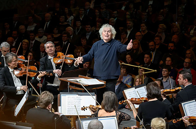 Dirigent Simon Rattle se bude podílet na vedení České filharmonie