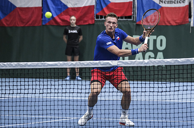 Češi zahájili kvalifikaci Davis Cupu s Izraelem skvěle, uspěli Lehečka i Menšík