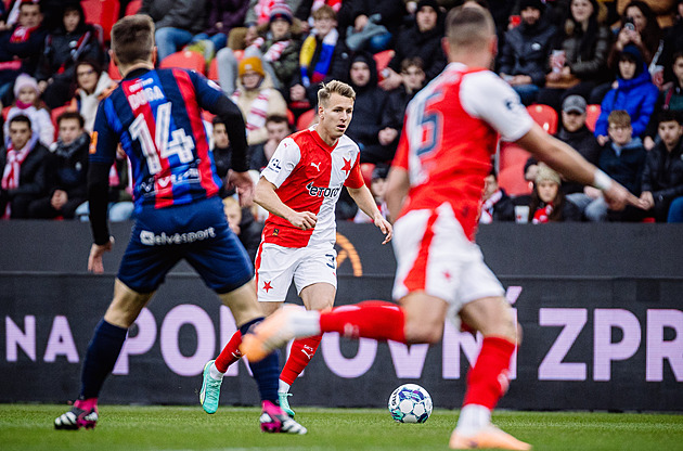 Slavia pro jarní poháry nevzala Staňka, ostatní posily se na soupisku vešly