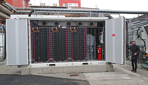 V Ostravě mají největší baterii v Česku, umí celý den zásobovat stovky domů