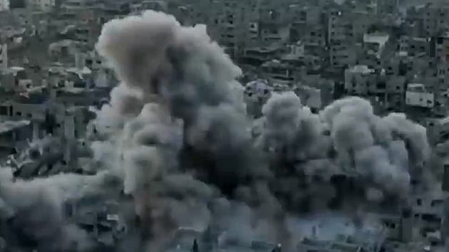 Zmizí 200 budov naráz. Izraelci ve velkém demolují a zapalují domy v Gaze