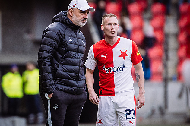 Slavia odletěla do Bruselu na předkolo Ligy mistrů bez Tomiče, fit už je Ševčík