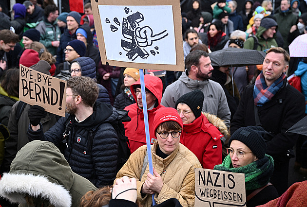 Německo na barikádách. Blouznění extrémní pravice o deportacích cizinců rozjelo vlnu demonstrací