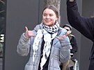 Thunbergová stanula v Londýn ped soudem kvli protestu, dorazila s úsmvem