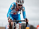 Juniorka Daniela Hezinová na trati cyklokrosového mistrovství svta v Táboe