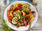 Salát z grilované zeleniny