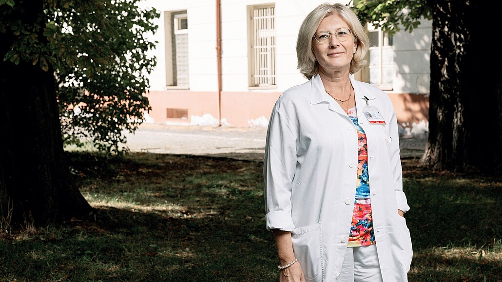 Martina Zv��ová