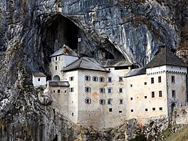 �ty�icetikilometrové zají��ky od Lublan� byste rozhodn� �elet nem�li. Hrad...