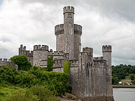 Hrad Blackrock byl vystav�n v irském Corku v 16. století kv�li ochran� pob�e�í...