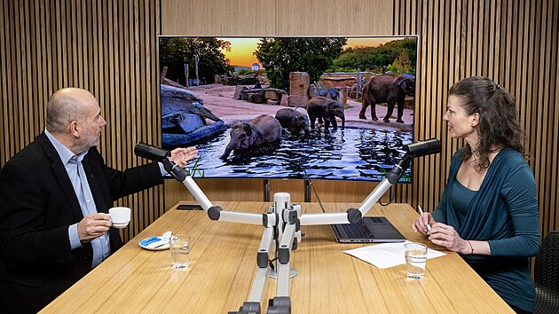 Hostem po�adu Rozst�el je Miroslav Bobek, �editel Zoo Praha.