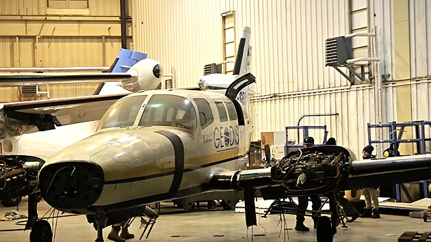 Letecké muzeum v Kunovicích má nový exponát. Je jím letoun Cessna 402B Utiliner, který byl vyrobený v USA v roce 1975. Nadšenci jej převezli z letiště v Hradci Králové. (leden 2024)