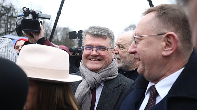 Dva polt politici Mariusz Kamiski a Maciej Wsik (uprosted) se snaili dostat do parlamentu, pestoe pili o mandt. (7. nora 2024)