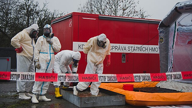 Hasii musej pi likvidaci drbee dodrovat psn hygienick opaten. Dezinfekc mus prochzet i technika.