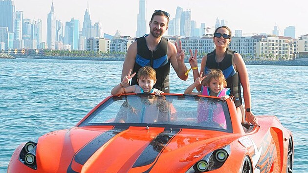 Erik Meldik je s rodinou na nkolik msc v Dubaji (2024).