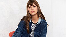 Nenechte se mýlit, �e by denimový kabátek byl jen pro mlad�í ro�níky. Jako...