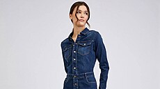 H�ejivé �aty s dlouhým rukávem a vy��ím výst�ihem hrav� vybalancují holé nohy,...