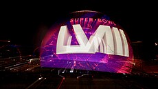 Logo Super Bowlu 58 na Sphere v Las Vegas.