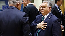 Maarský premiér Viktor Orbán hovoí se slovenským premiérem Robertem Ficem na...