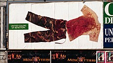 Reklamní kampa Oliviera Toscaniho pro United Colors of Benetton zobrazující...