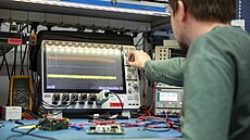 Vývoj �ip� ve spole�nosti osnemi v Ro�nov� pod Radho�t�m