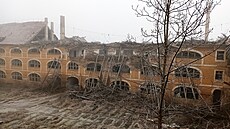 Opravy se do�kají i terezínská Velká p�chotní kasárna. Budova je v �alostném...