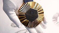 Olympijské medaile pro Pa�í�, kdy� je�t� zá�ily novotou