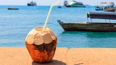 Koktejl u oceánu v Stone Town v Zanzibaru (22. ledna 2024)