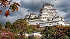 Nízkých budov v pop�edí jsme si nejd�ív ani nev�imli. Pozd�ji se ukázalo, �e se...