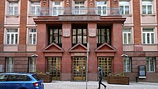 Budova Krajského ú�adu Plze�ského kraje ve �kroupov� ulici v Plzni. (1. února...