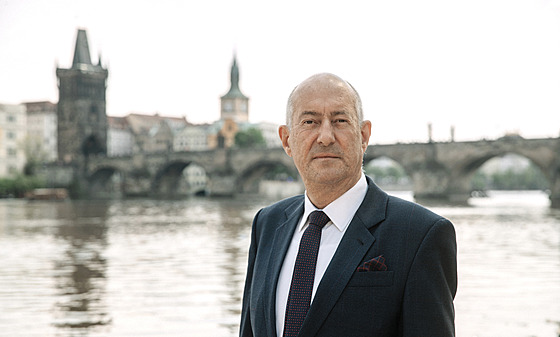 Igor St�í�