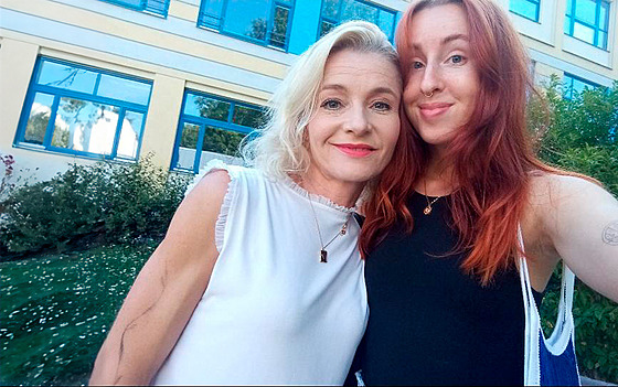 Vzpomínka. Je�t� spolu Eli�ka �im�nková (+ 21) se svojí maminkou Lenkou.