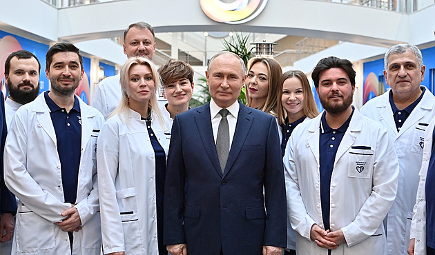 Rusko je blízko k vytvoření nových vakcín proti rakovině, tvrdí Putin