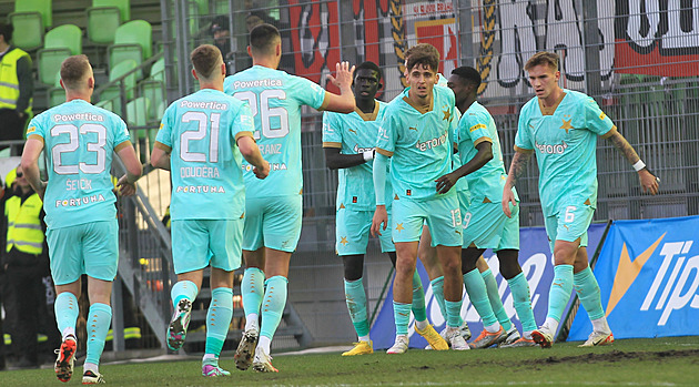 Karviná - Slavia 0:3, slepené góly v úvodu, jasnou výhru jistil debutant Diouf