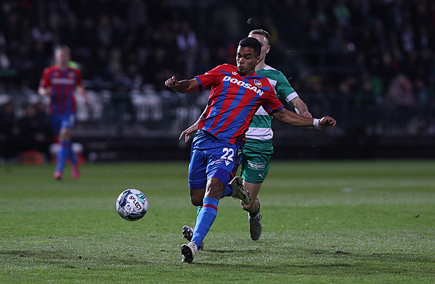 Bohemians - Plzeň 0:2, hostům vyšel úvod. Zápas plný soubojů rozhodl Chorý