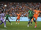 Sébastian Haller z Pobeí slonoviny dává vítzný gól Nigérii ve finále...