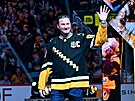 Legendární hokejový útoník Mario Lemieux pichází v Pittsburghu na slavnostní...