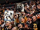 Fanouci Pittsburghu pi slavnostním ceremoniálu vnovaném eskému hokejistovi...