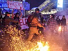 Demonstranti v sobotu veer opt zablokovali významnou tídu v Tel Avivu,...