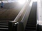 Probl�my ve zl�nsk�m podchodu, nefunguje v�tah ani eskal�tor