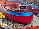 Stavba lodi v ínském mst I-chang (9. listopadu 2023)
