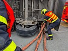 Likvidace nehody n�kladn�ho vozidla, ze kter�ho se na vozovku D48 u...