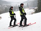 Na bezpenost turist v Beskydech a Jesenkch dohl patnct policist na...